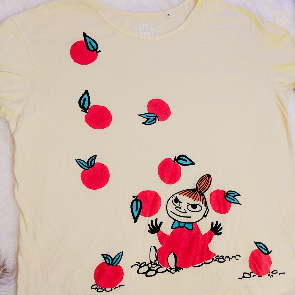 Moonin X Uniqlo tee